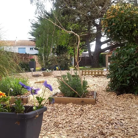 Biologis Les Clairions Bed & Breakfast Notre-Dame-de-Monts